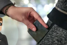 كيف تحمي نفسك خلال السفر من السرقة والمخاطر السيبرانية